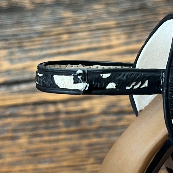 Just the Right Shoe Bovine Bliss Collectible - Picture 4 of 5